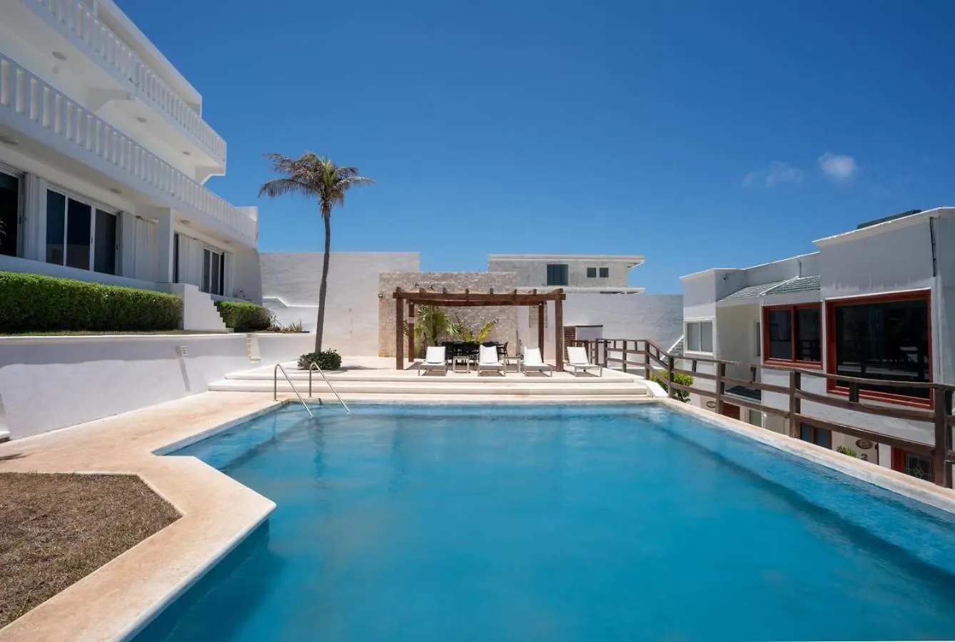 Beachfront Residence With Stunning Views And Pool 坎昆 墨西哥