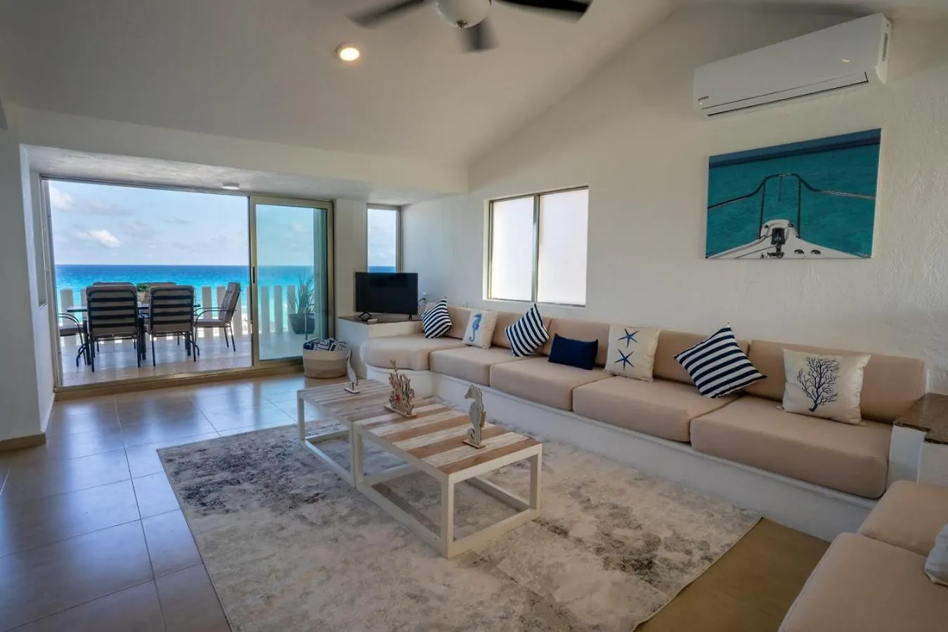 Beachfront Residence With Stunning Views And Pool 坎昆