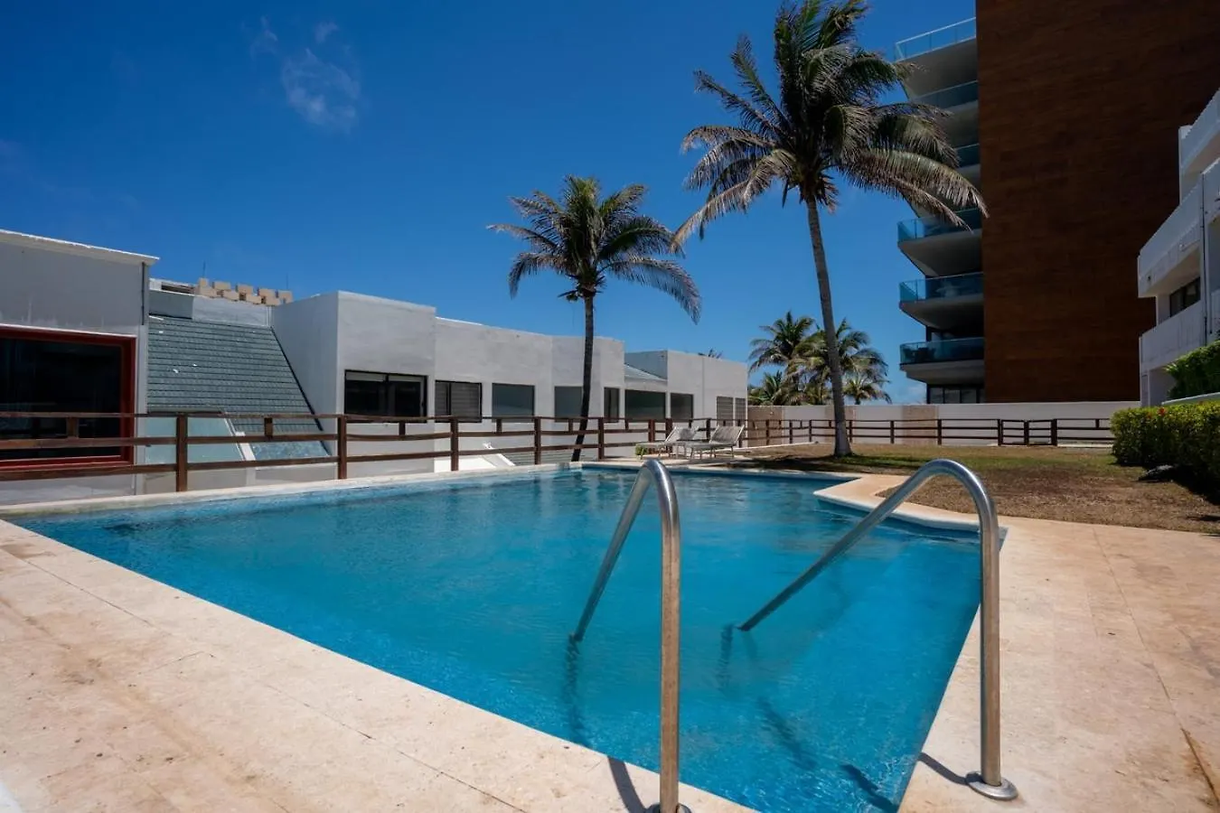 Beachfront Residence With Stunning Views And Pool 坎昆
