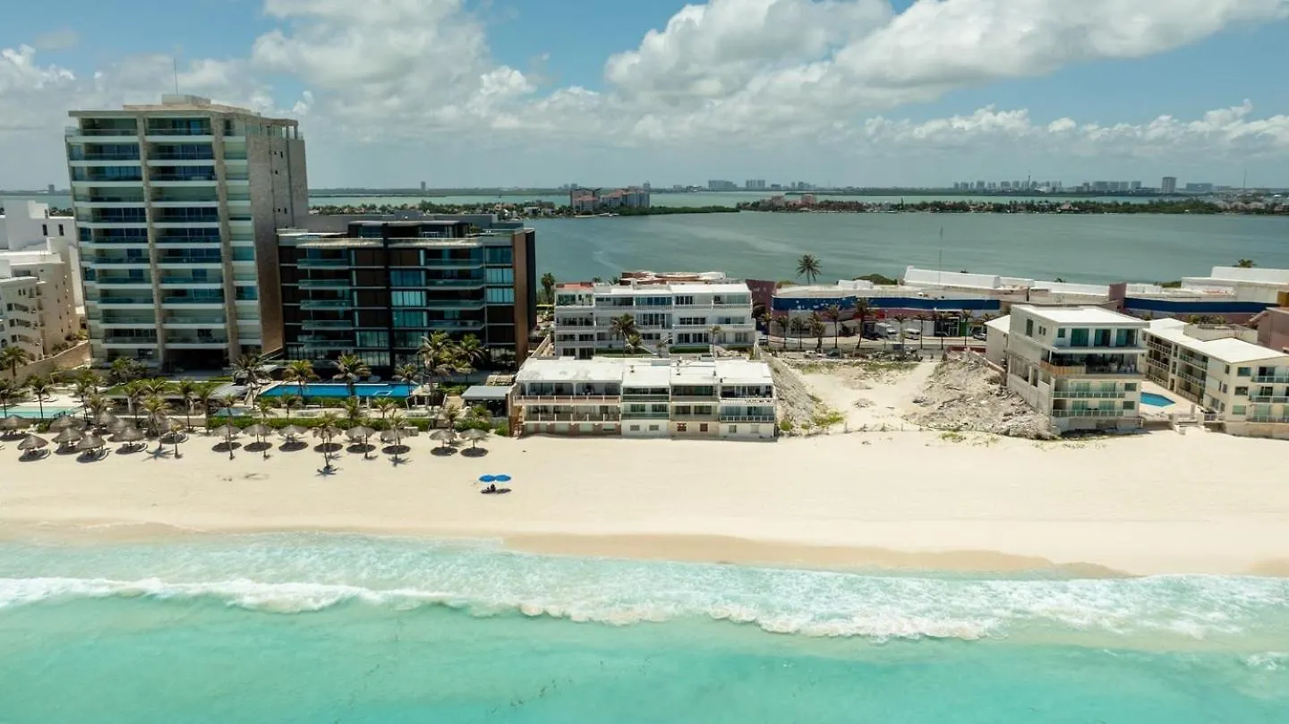 Beachfront Residence With Stunning Views And Pool كانكون بيت للعطل